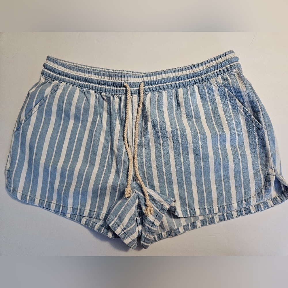 Aerie striped short
